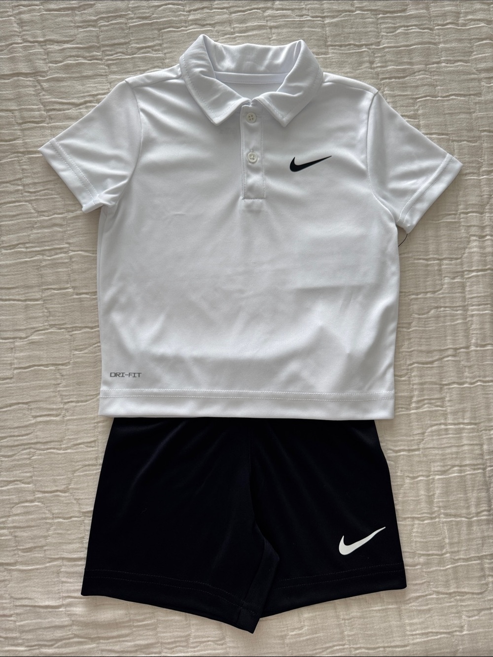 Nike Boys NWT 2 Pc Dri-FIT Polo Shirt and Shorts - White/Black, Size 2T
